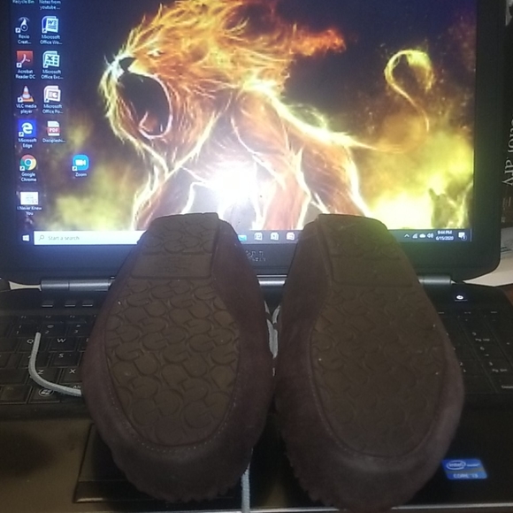 Woman's Ugg Moccasins - Picture 2 of 4